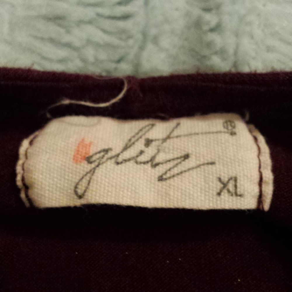 Glits Women's size xL short sleeve tee - Picture 4 of 4